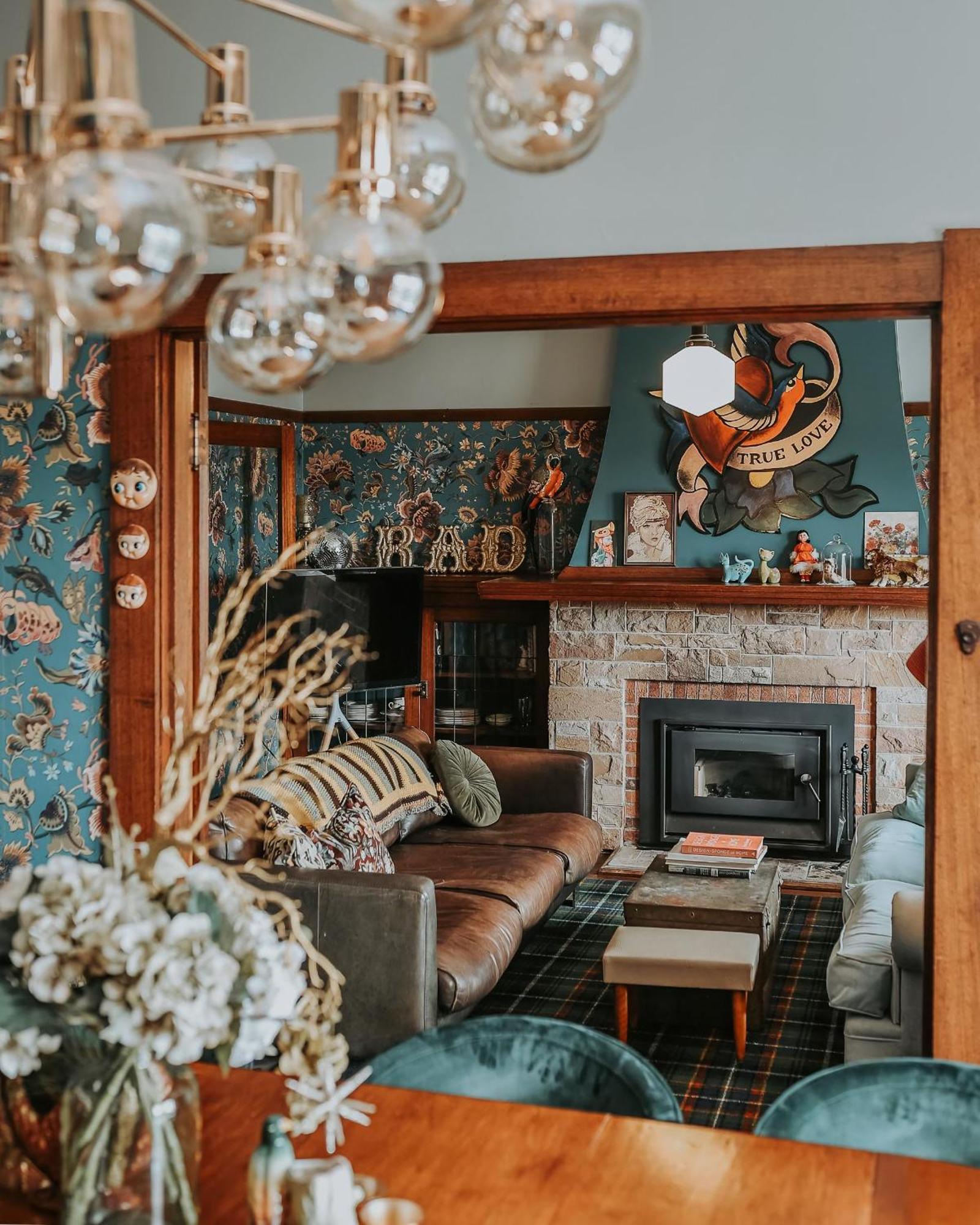 Vibrant Dual Retreat Vagabond S Rest Rose Gold Hideaway * Launceston