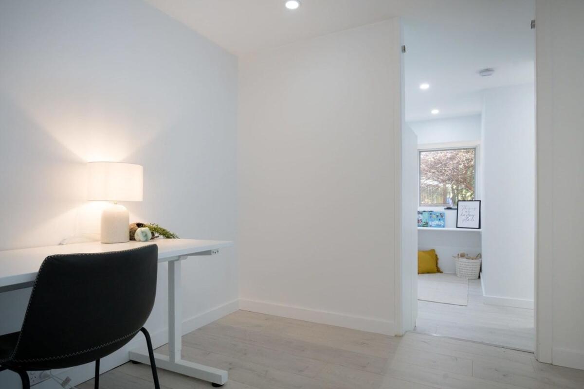 Escape - Stylish With Views Apartment *