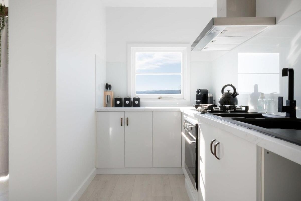 Apartment Escape - Stylish With Views