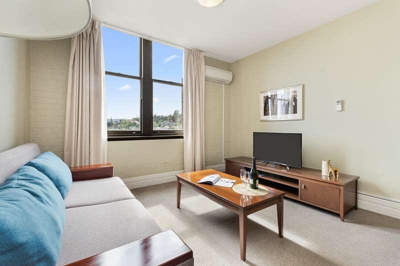 Official 4* Launceston