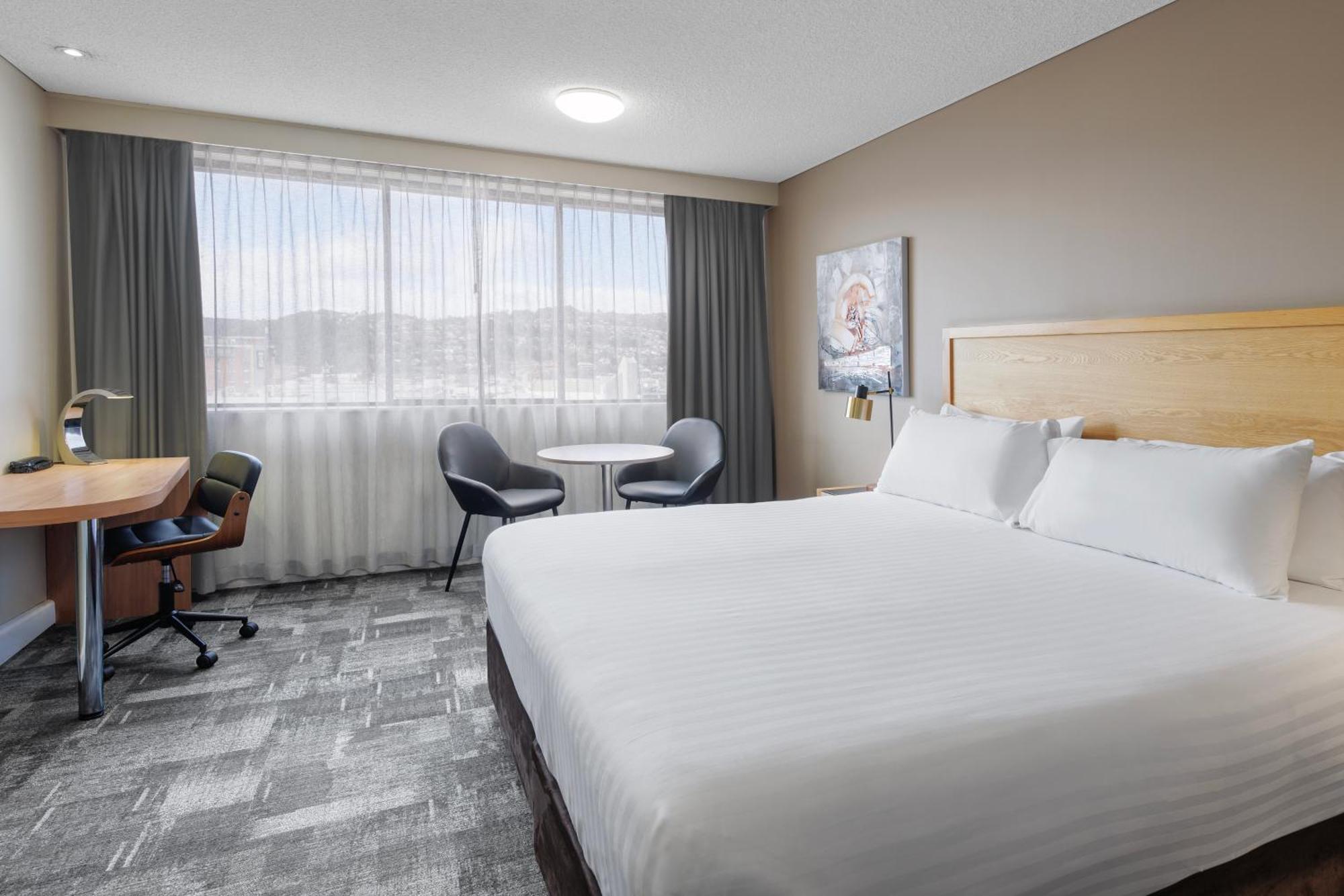 Western Hotel 4*