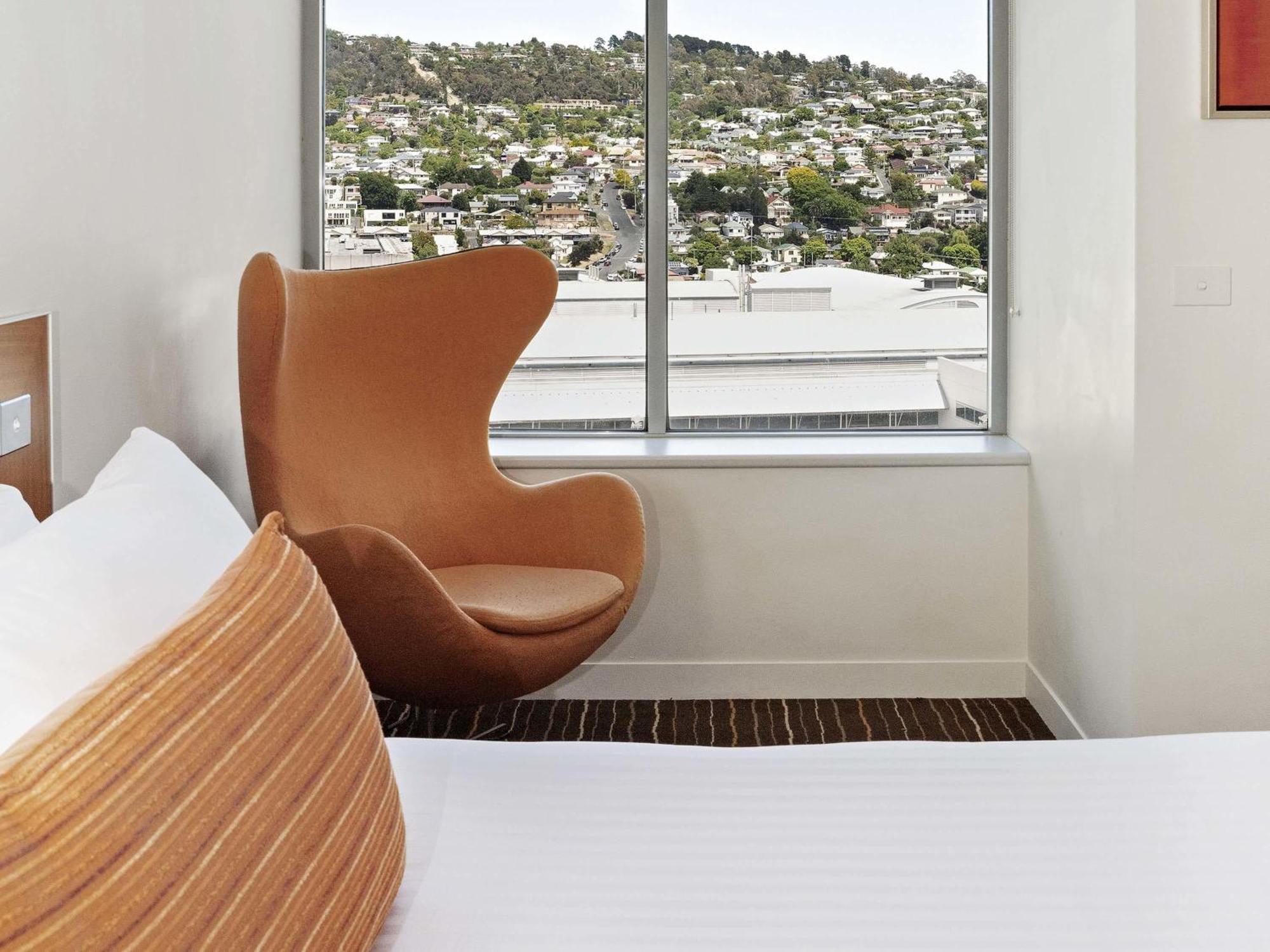 Hotel Mantra Charles 4*