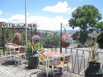 Village Family Motor Apartment Launceston