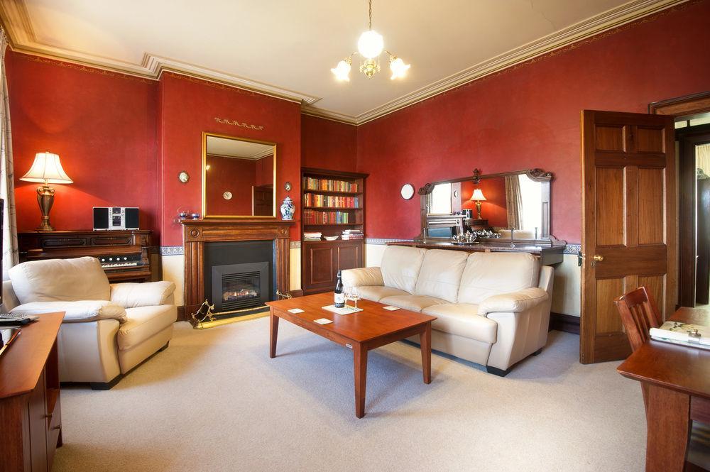 Aparthotel At York Mansions 4*