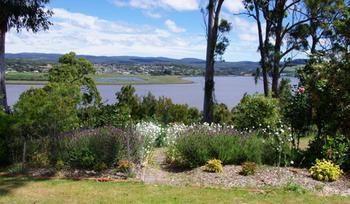 The River House Hotel
