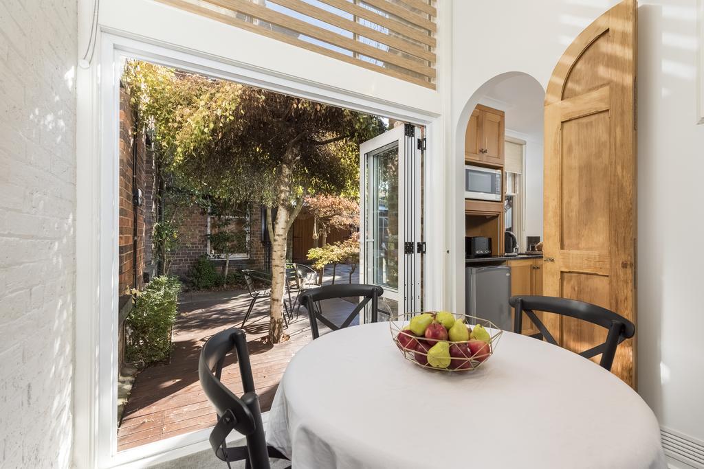 Hero Collection Eleanor Bed & Breakfast 4*