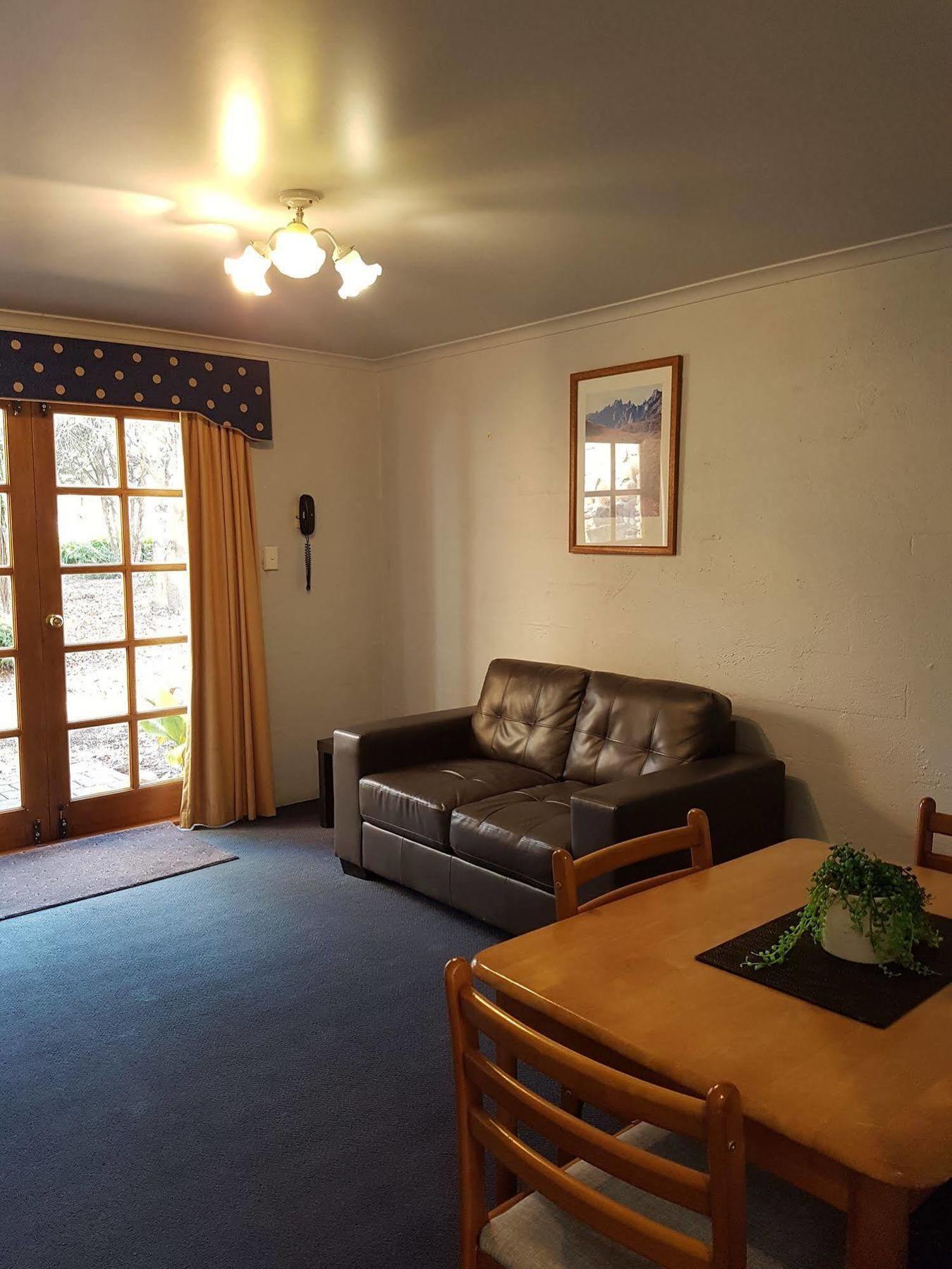 Alanvale 3*