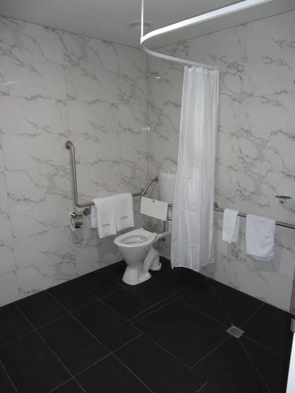 Areca 4* Launceston