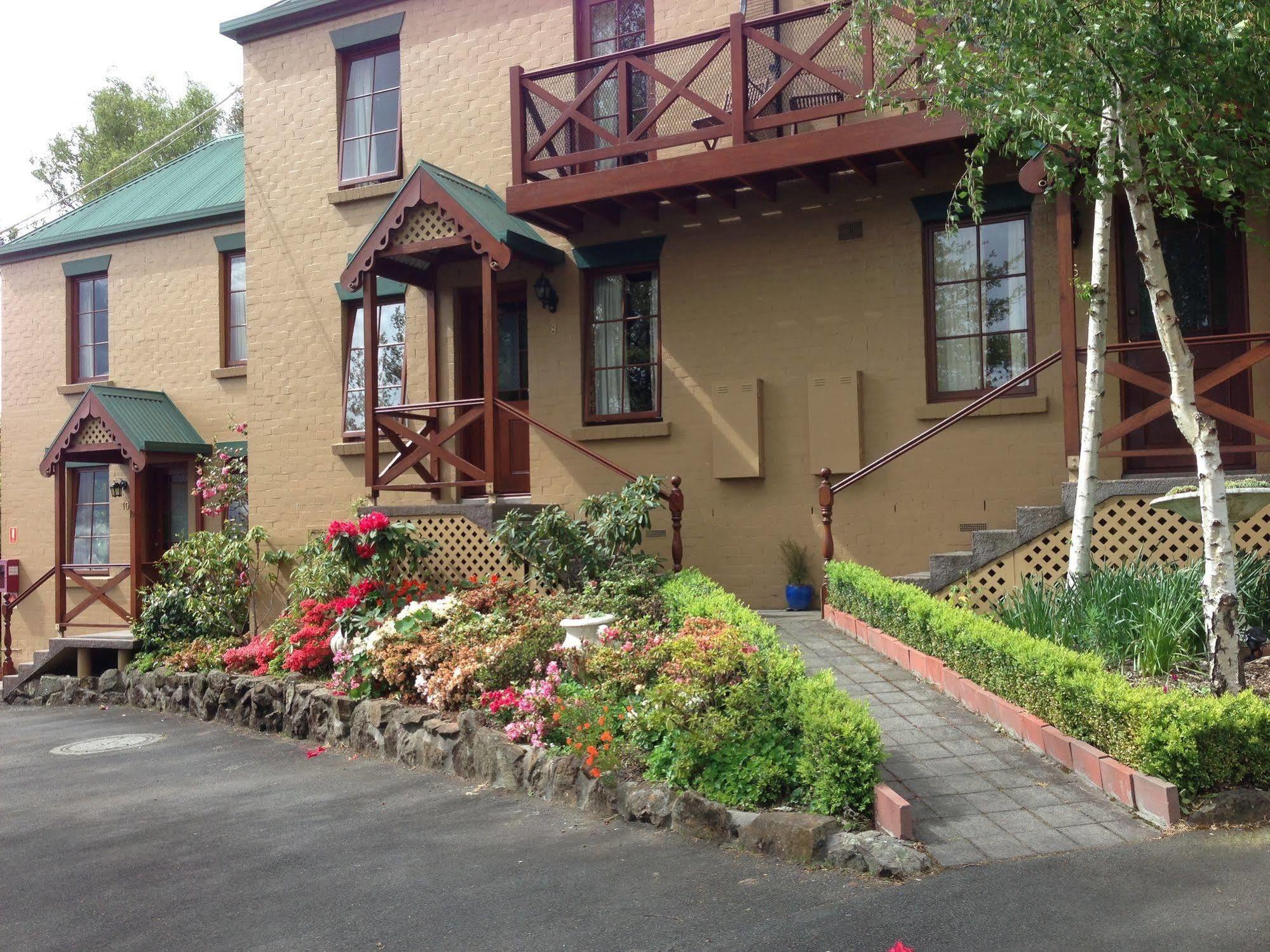 Hideaway On George Hotel