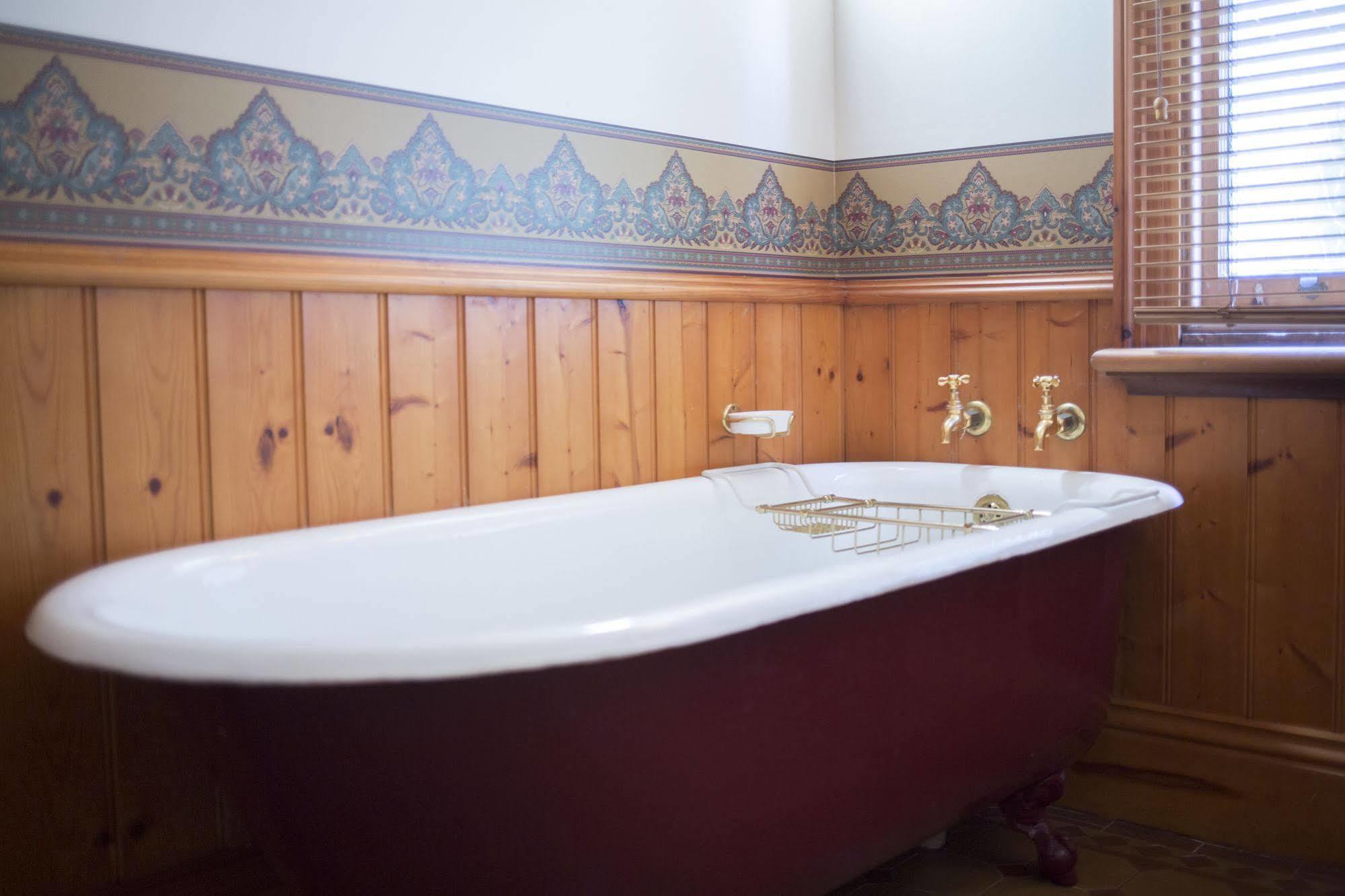 Turret House Bed & Breakfast 4*
