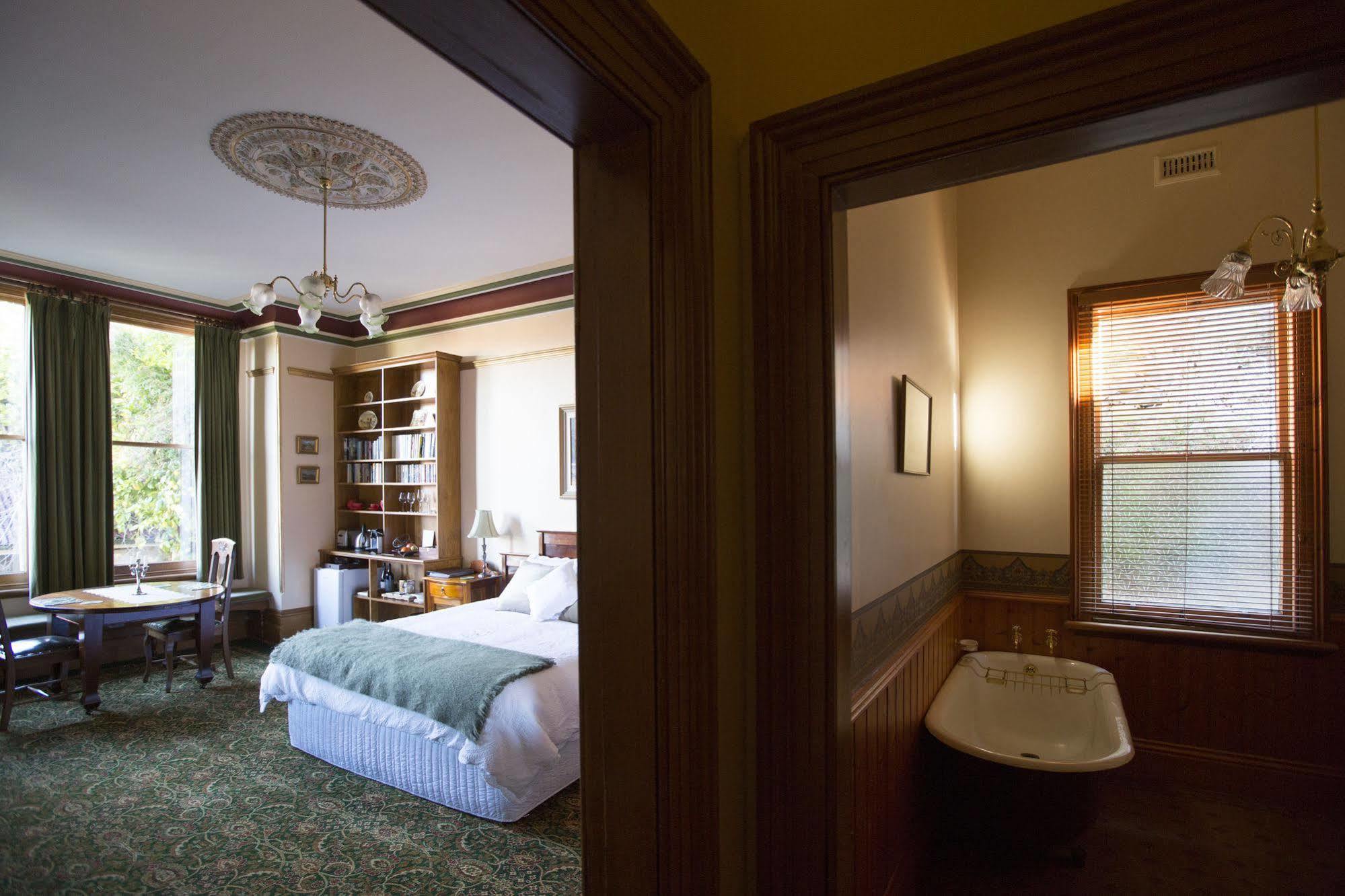 Turret House Bed & Breakfast 4*