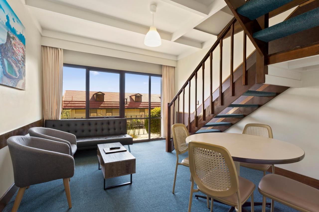 Village Family Motor Apartment Launceston