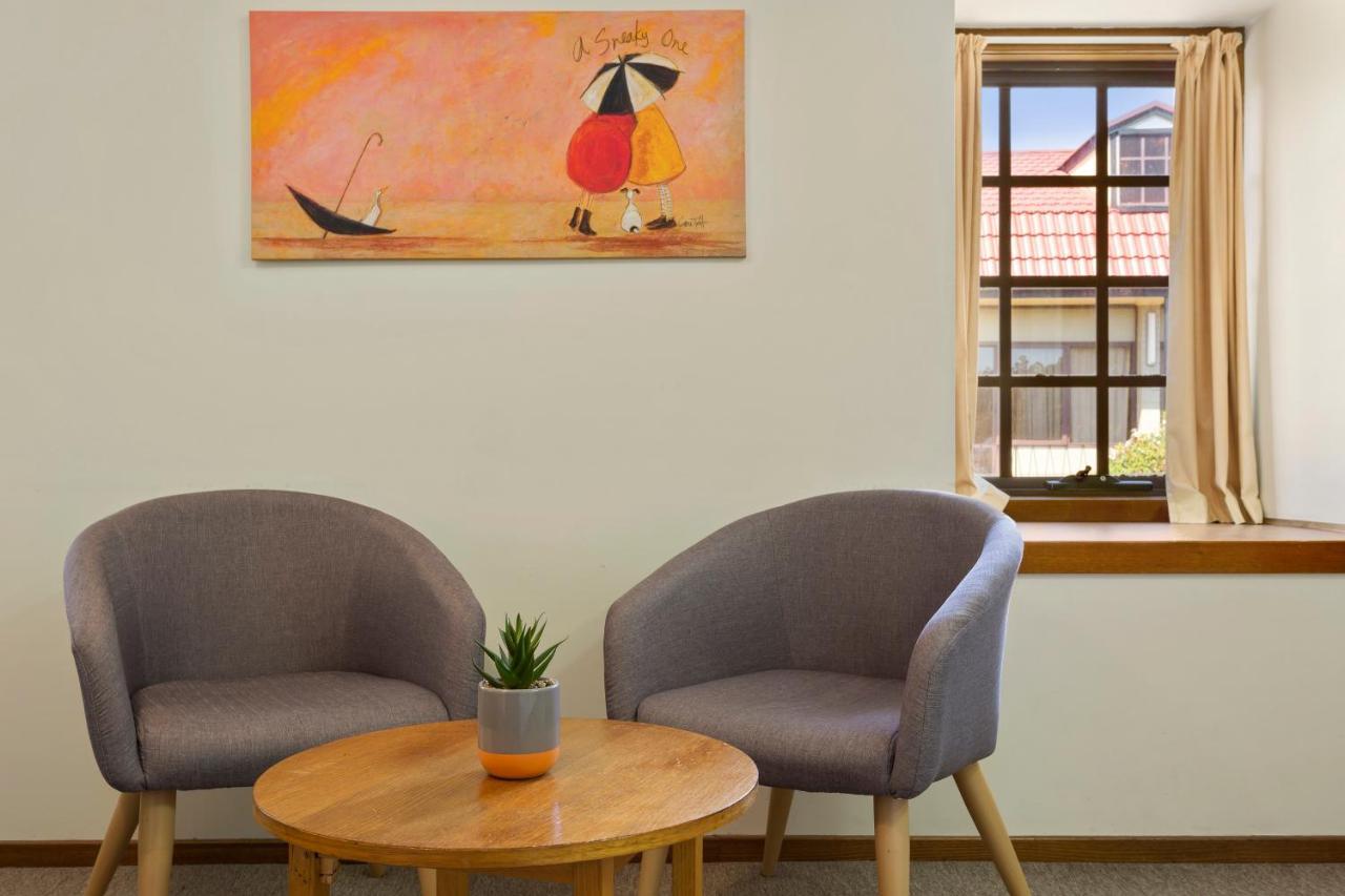Village Family Motor Apartment Launceston