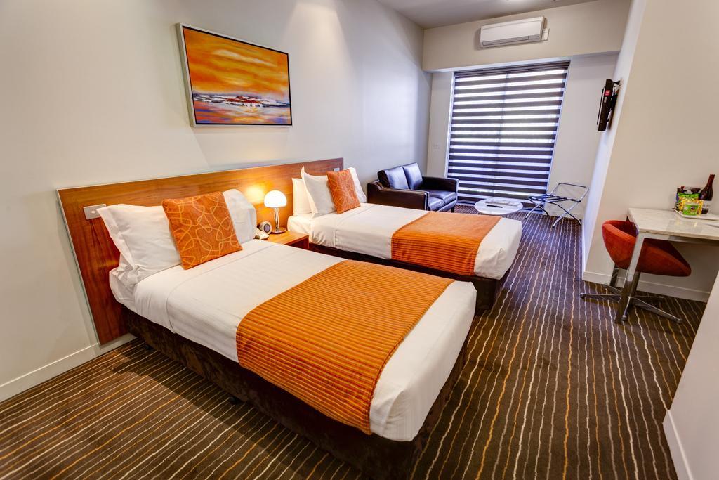 Hotel Mantra Charles