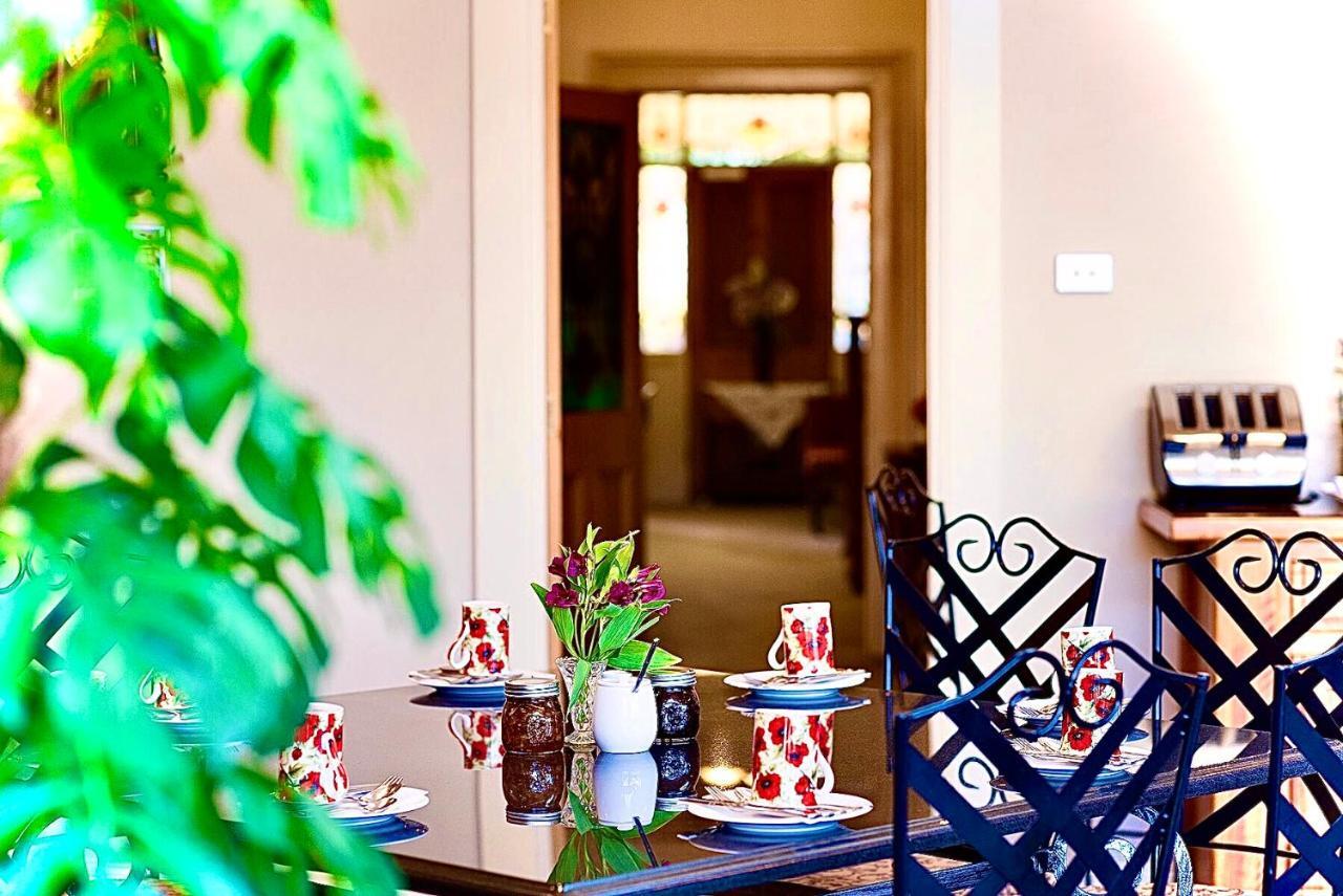 Kurrajong House 4*